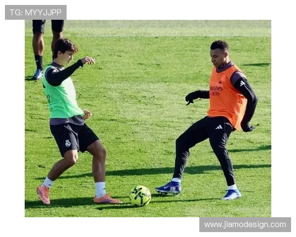 姆巴佩全勤训练 卡雷拉斯局部参与